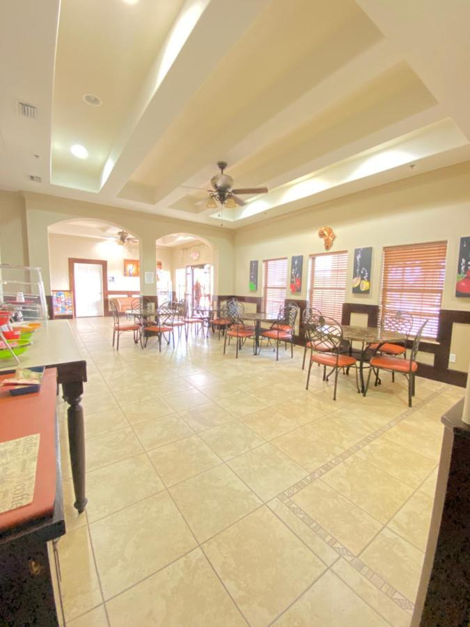 Weslaco Inn - Weslaco/Mercedes Экстерьер фото